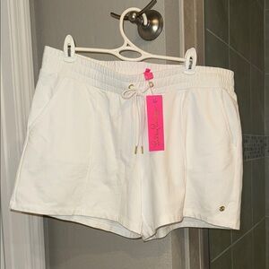 Lilly Pulitzer Elani Knit Shorts Resort White Size XL New with Tag